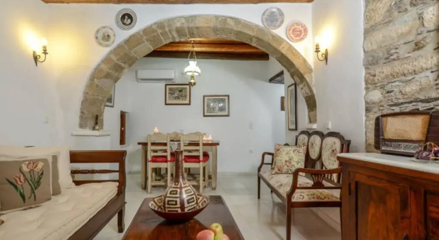 Коттедж Traditional Castle House II