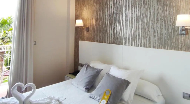 Номер Deluxe Peregrina Hotel