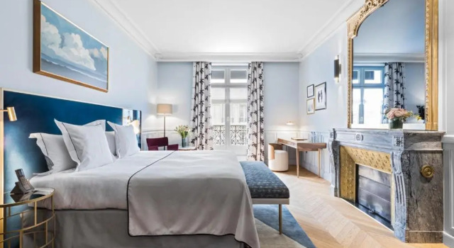 Номер Deluxe с балконом Grand Powers Hotel