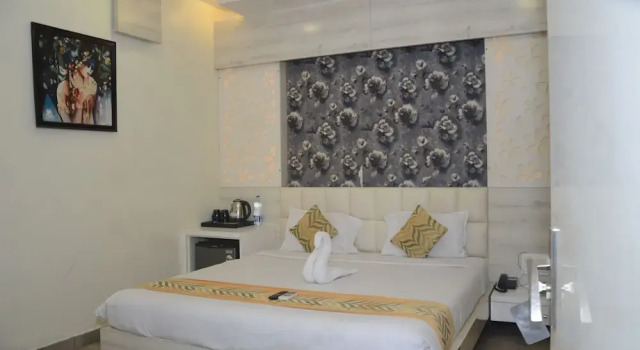Hotel Raj Palace, Забронировать Отель Отели Шивпури 3 звезды, 3*