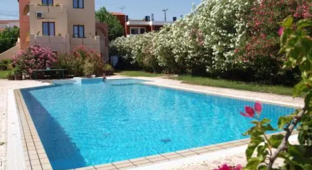 Aparthotel 4 Stars Tavronitis