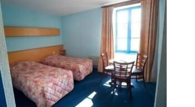 Citotel Le Commerce, Buchen Sie Hotel Sévérac d'Aveyron 