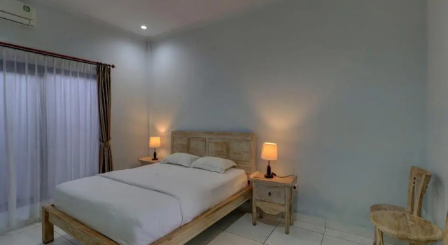 Pudak Sari Homestay, Забронировать Отель Кута Бадунг, рядом с Магазин сувениров Krisna