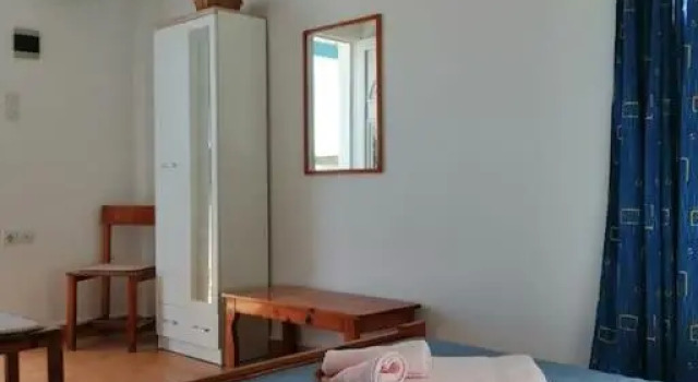 Vromolithos Studio In Spilia Leros, Prenota Hotel Vromolithos Partheni