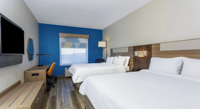 Четырёхместный номер Standard Holiday Inn Express Orlando-Ocoee East by IHG