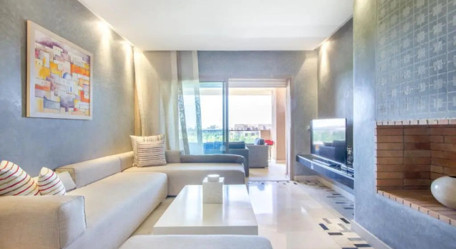 Lumineux et Vue dégagée sur Piscine à Prestigia, Забронировать Отель Отели Марракеш-Тенсифт-Эль-Хауз с парковкой, Парковка