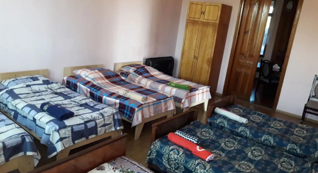 Cozy Home Hostel, Book Hostel / Vandrerhjem Hostels i Samegrelo Zveno-Svaneti, Hostel / Vandrerhjem