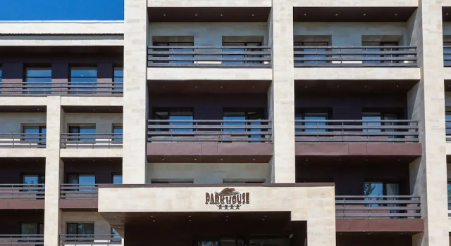 Parkhouse Kokshetau, Забронировать Отель Отели Щучинск 3 звезды, 3*