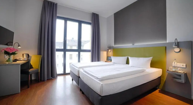 Номер Comfort H+ Hotel 4Youth