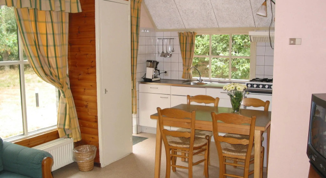 Well furnished bungalow, surrounded by nature, Prenota Hotel Hotel a Noord-Brabant con piscina, Piscina