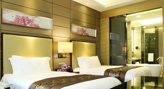 Номер Deluxe Crowne Plaza Shenzhen Longgang City Centre by IHG