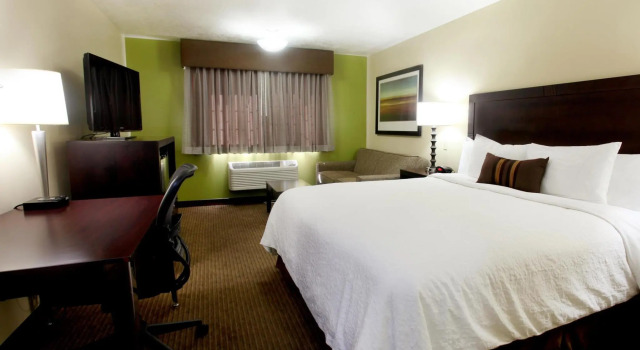 Номер Standard Best Western PLUS Cotton Tree Inn