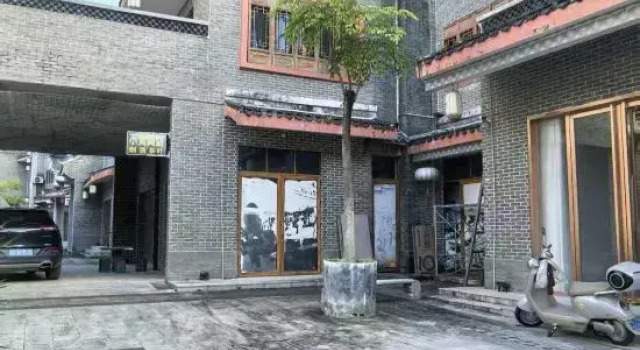 Yiningju Homestay (Huangyao Ancient Town Branch)