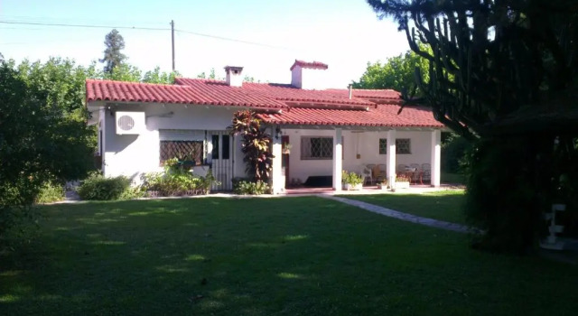 Коттедж с 3 комнатами Casa Suiza