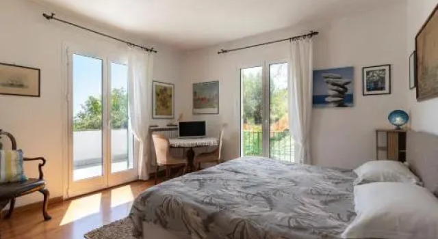 Agata House