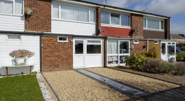 Коттедж Oliverball Serviced Apartments - Castle View - Port Solent Stunning Waterfront House