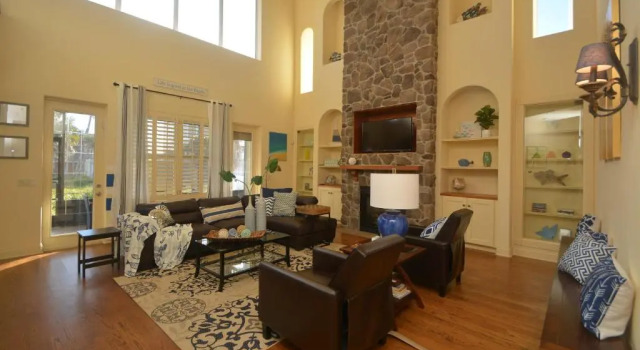 Коттедж Ocean View Paradise - Steps away from the Beach Will Accommodate Up To 10 People including 1-3 Fa