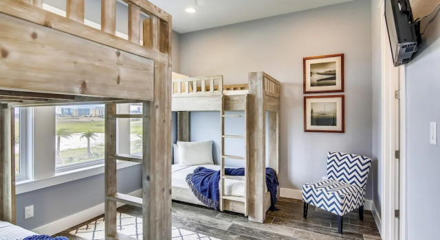 Skin And Bones 4 Bedroom Home