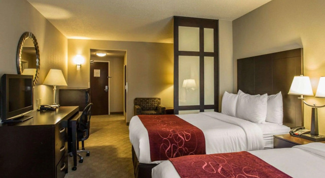 Четырёхместный люкс Comfort Suites Huntersville near Lake Norman
