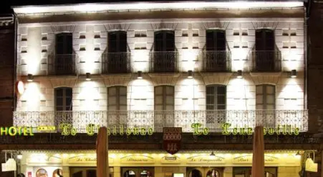 Le Médiéval - Hôtel Le Challonge