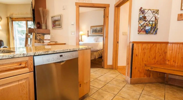 Апартаменты Standard 1 Bedroom Colorado Vacation Rental In River Run Village Steps From The Summit Express Gondola