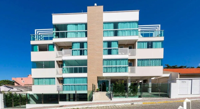 Cobertura Duplex Com Piscina E 03 Suítes