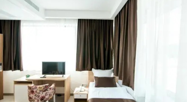 Hotel B&M Livno, Забронировать Отель Ливно Федерация Боснии и Герцеговины