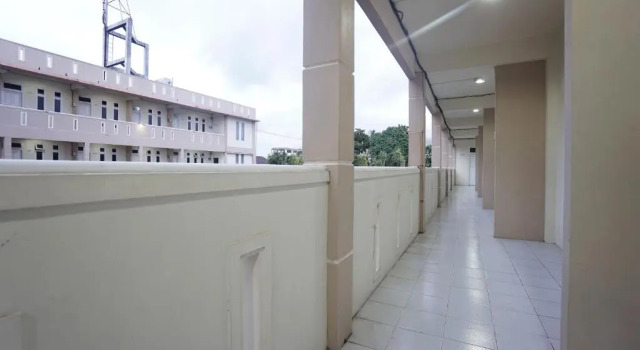 OYO 2631 Palm Residence, Book Hotel Hotels in Sulawesi with Parking, Parking