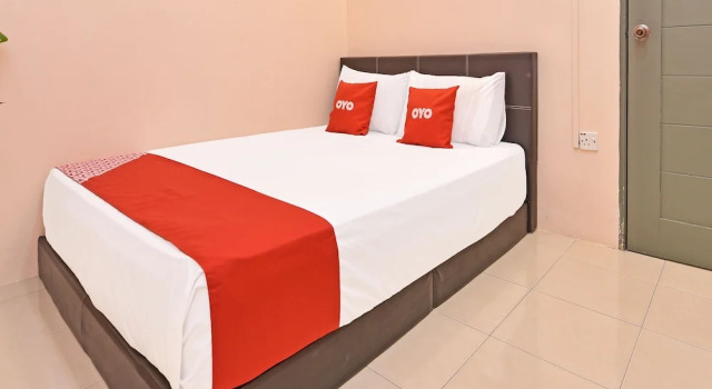 Номер Standard с 4 комнатами OYO Home 90582 Dz Homestay Bukit Ubi