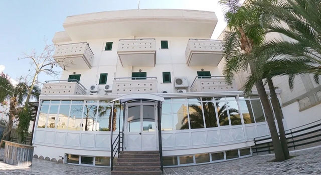 Salent Hotel