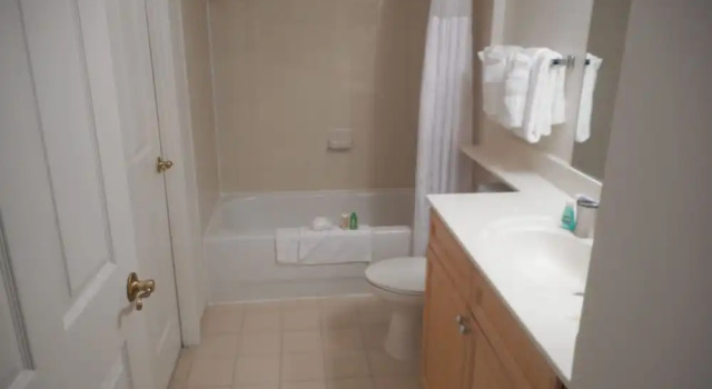 Апартаменты Premier Weichert Suites at Andover House