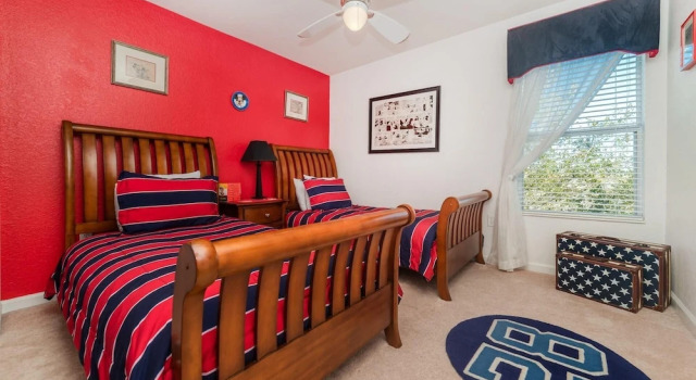 7803 Beechfield Street, Book Hotel Hoteller i Four Corners med pool, Swimmingpool