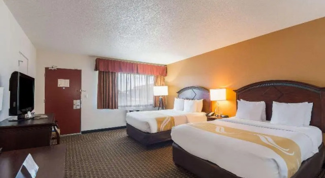 Номер Standard Quality Inn & Suites Portland Airport
