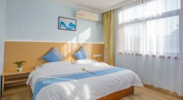 Люкс Business Tianyi Holiday Hotel