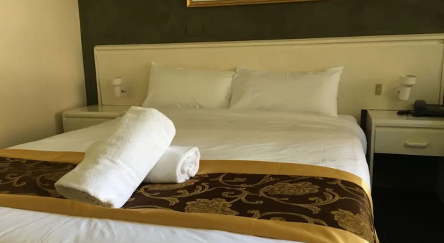 Номер Standard с балконом и с видом на озеро El Lago Waters Motel under Gobell Hotel