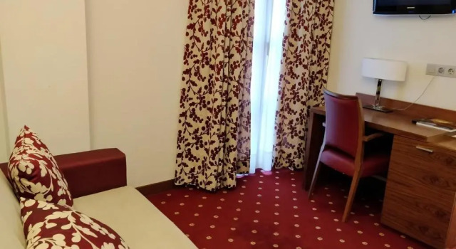 Полулюкс Alameda Centro