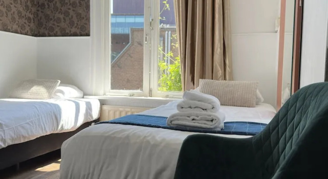 Трёхместный номер Economy Hotel Amsterdam Inn
