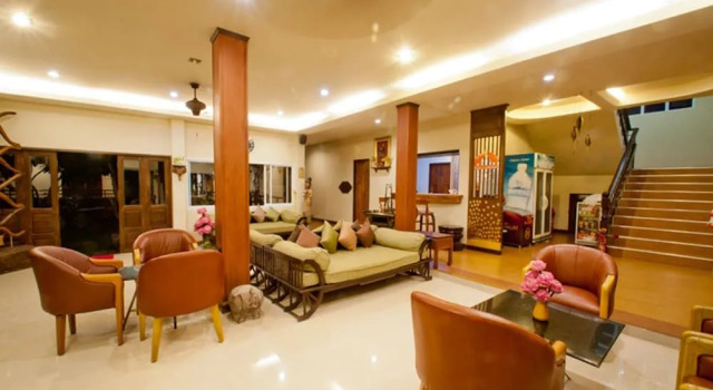 Fahluang Residence, Rezervați Hotel Phichit Northern Thailand