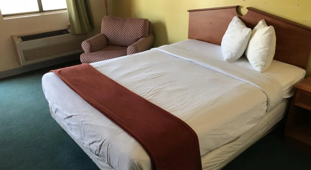 Oak Tree Inn, Rezerwuj Mini-hotel Richmond Kentucky