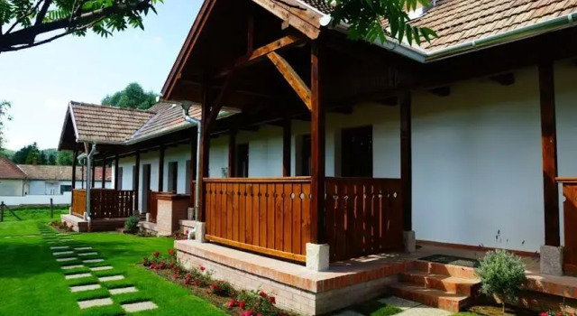 Levendula Vendégház, Rezervovat Hotel Hotely v Central Transdanubia s parkováním, Parkování
