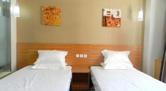 Thank Inn Hotel Shanxi Jinzhong Qixian Middle School, Reservar Hotel Qixian Shanxi