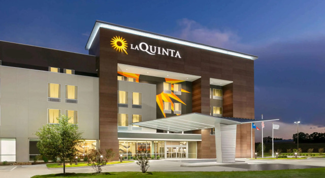 La Quinta Inn & Suites by Wyndham College Station North, Buchen Sie Hotel College Station Texas