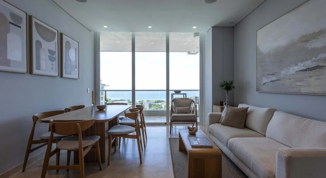 Luxe 2-br Ocean-view Apartment With Pool Gym Spa