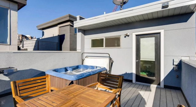 Вилла The Highland Square Experience Lohi Townhome With Hot Tub