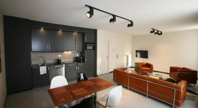 Апартаменты Amosa Liège City Centre Apart Regence 17