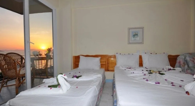 Deniz Hotel