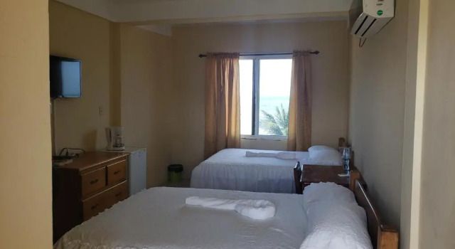 Pal's on the beach - A Gold Standard Hotel