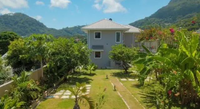 La Gayole, Book Hotel Hotels in Mahe with Parking, Parking