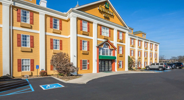 Quality Inn Oak Ridge - Knoxville West, Prenota Hotel Oak Ridge Tennessee