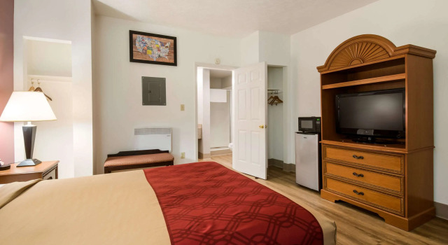 Двухместный номер Standard Econo Lodge Inn & Suites Lake Harmony - Pocono Mountains Area